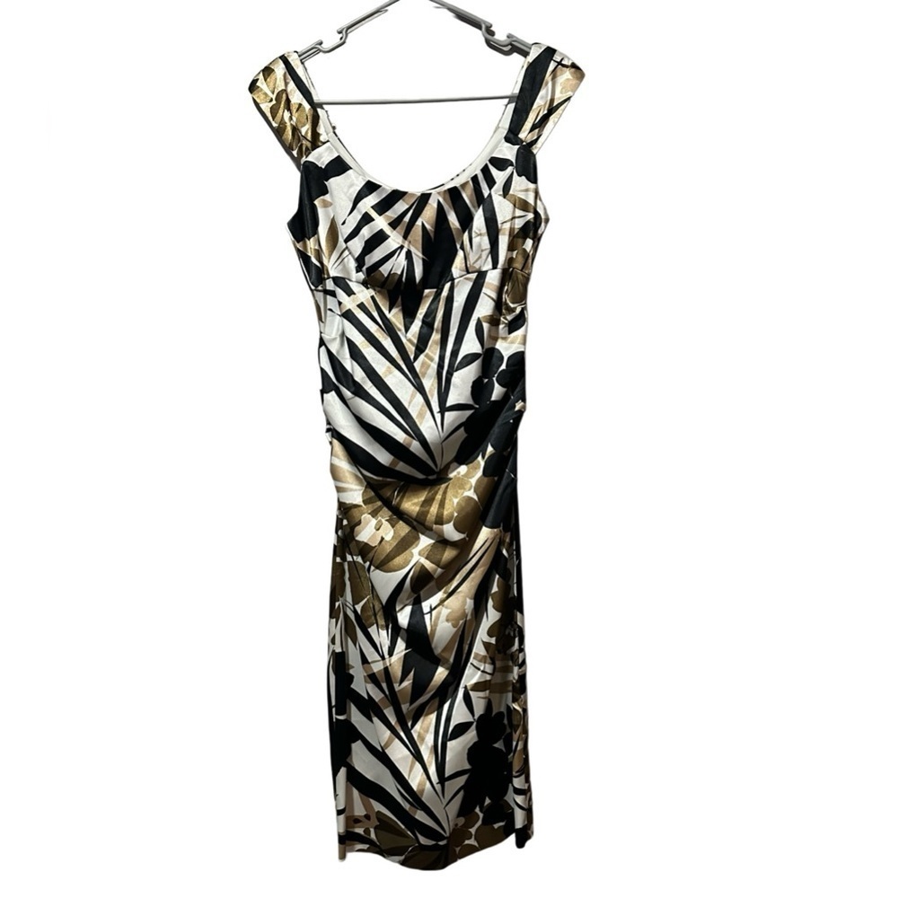LONDON TIMES size 6 dress with ruched back tan white black midi form fitting